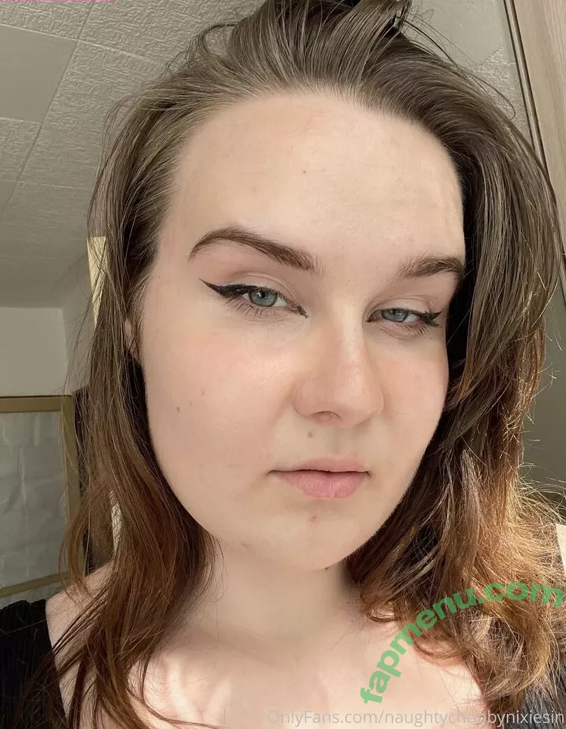 Naughtychubbynixiesin nude photo #0001 (Naughtychubbynixiesin)
