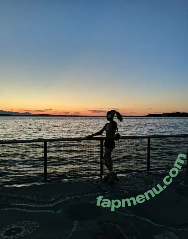 Naughtyfox89 nude photo #0058 (Sexylewdfox89 / Sexyredfox89 / yourfay89)