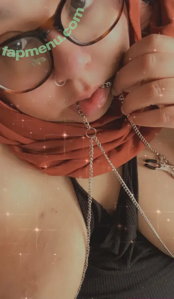 naughtylilhoneyhijabi nude photo #0022 (naughtylilhoneyhijabi)