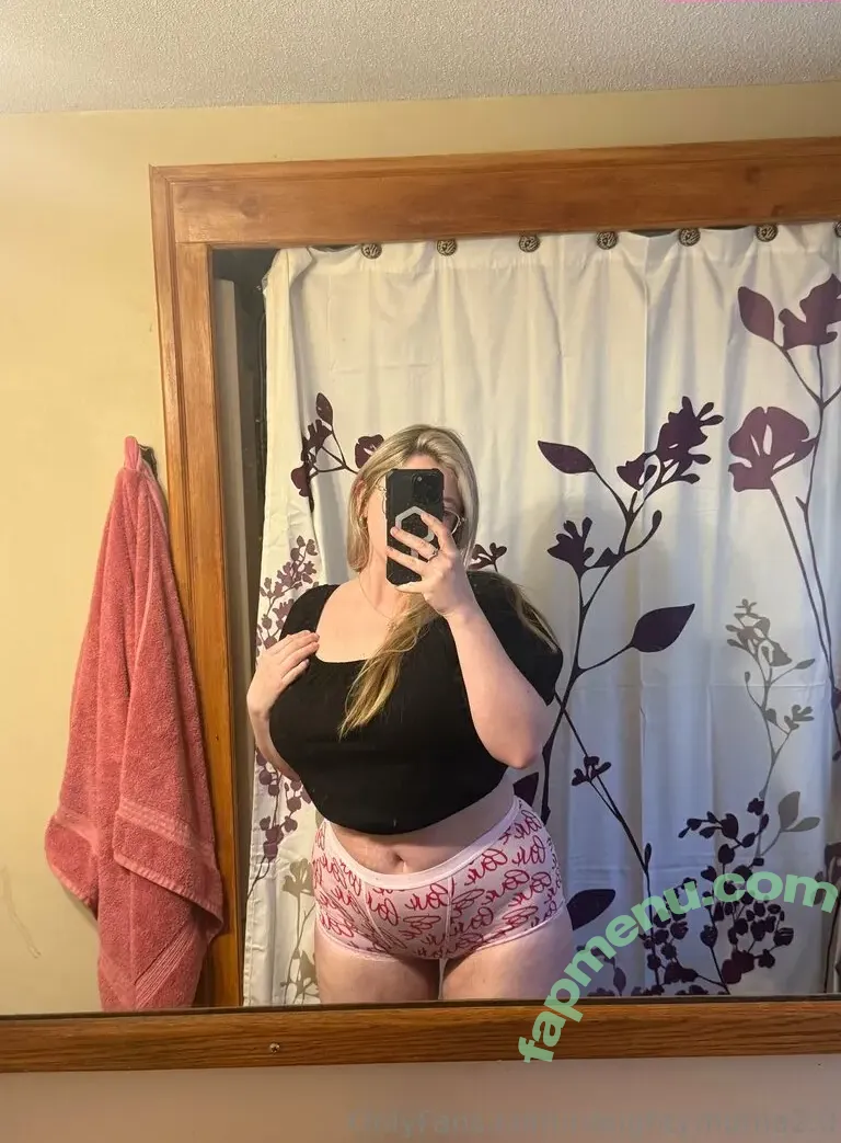 naughtymama2.0 nude photo #0002 (beachmama2.0)