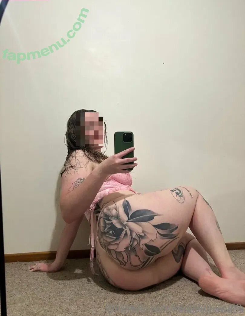 naughtypawg69 nude photo #0020 (naughtyg_)