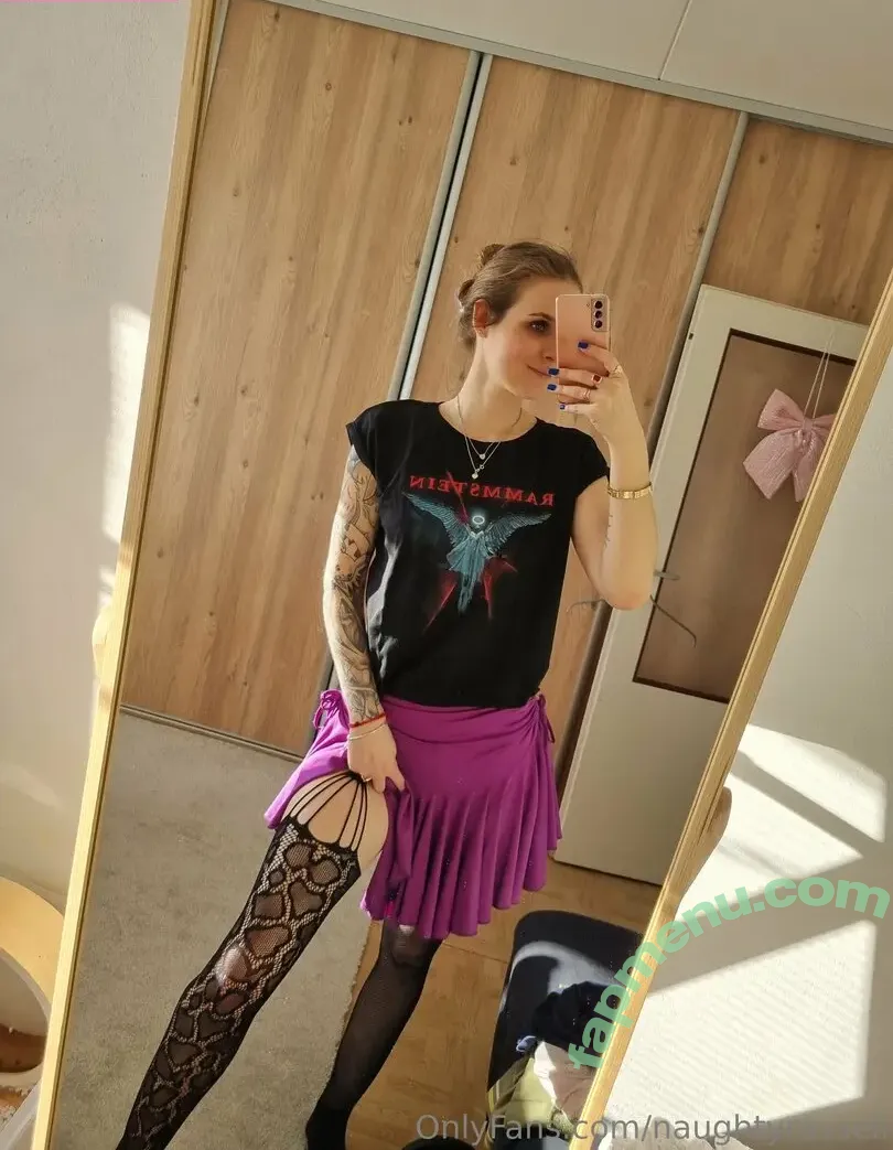 naughtyrassell nude photo #0057 (naughty.naga)