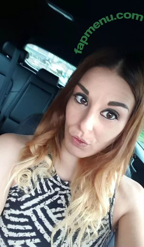 naughtyrebecca1 nude photo #0046 (ukcple)