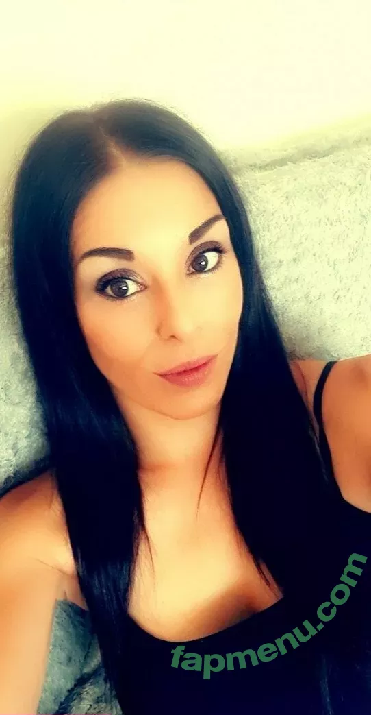 naughtyrebecca1 nude photo #0065 (ukcple)