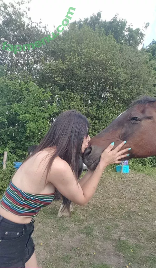 naughtyrebecca1 nude photo #0099 (ukcple)