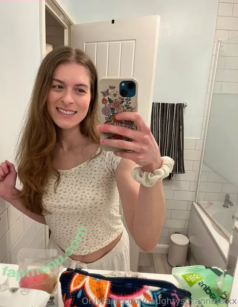 naughtysusannahxxx nude photo #0001 (naughtysusannahxxx)