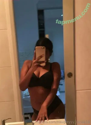 naughtyyy_nicole19 / naughtyy__nicolee nude photo #0011