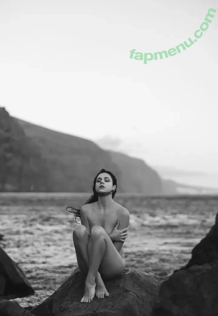 Nausicaa Yami nude photo #0641 (Elena Salvi / NausicaaYami / babel.ena / nausicaa_yami / nausicaa_yami_)