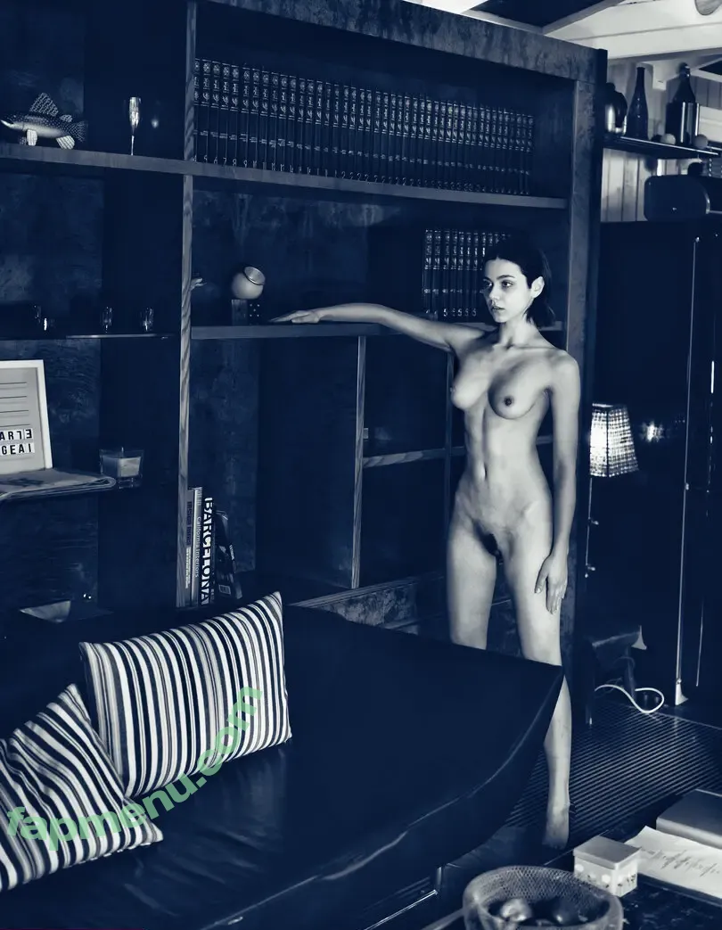 Nausicaa Yami nude photo #0674 (Elena Salvi / NausicaaYami / babel.ena / nausicaa_yami)