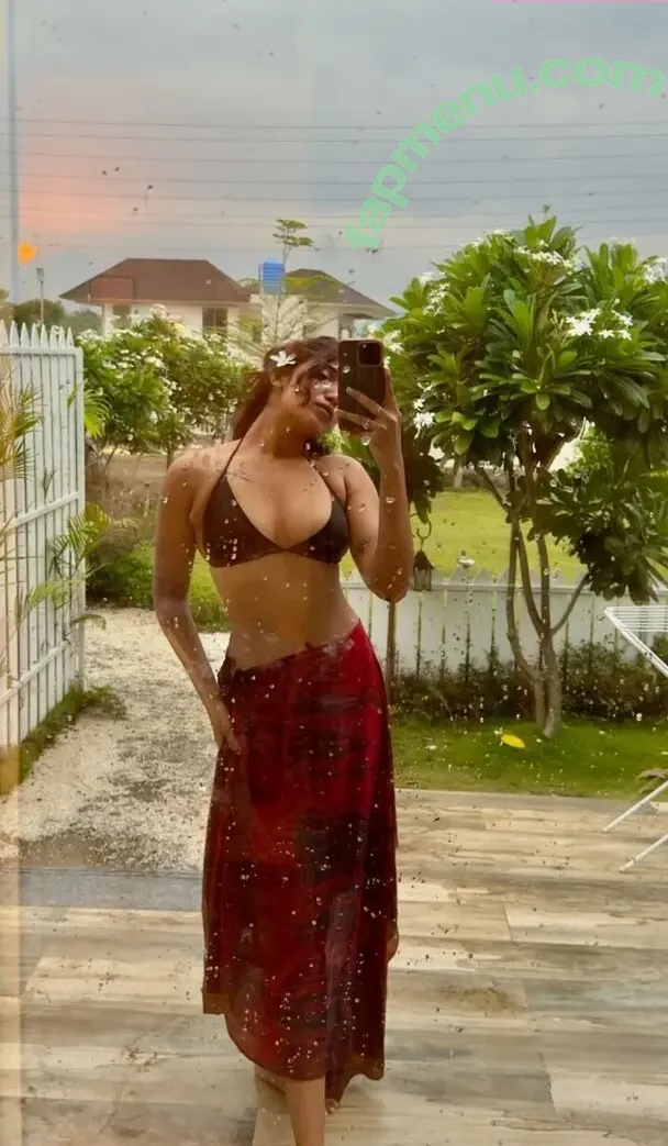 Navya Shetty nude photo #0012 (Naavyashree_07)