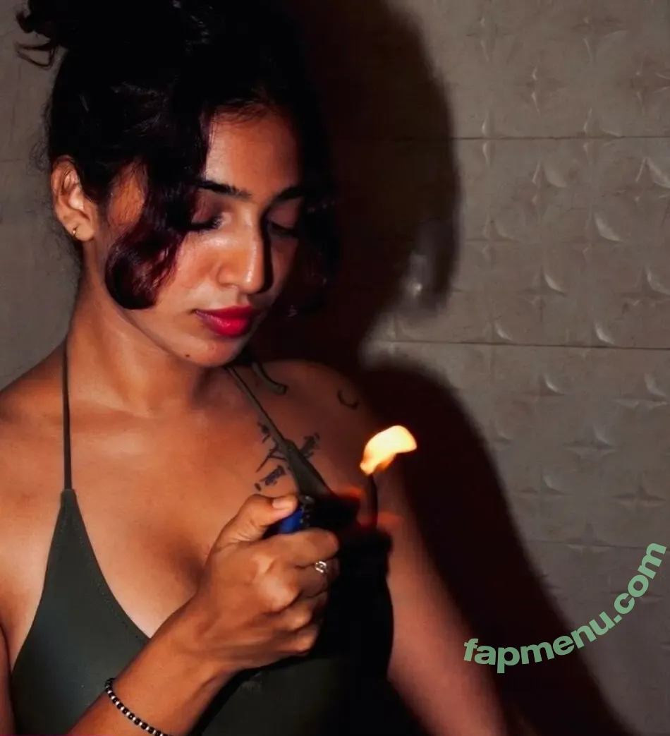 Navya Shetty nude photo #0020 (Naavyashree_07)