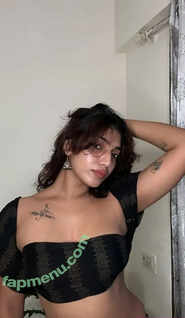 Navya Shetty nude photo #0029 (Naavyashree_07)