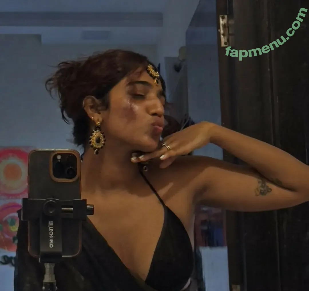 Navya Shetty nude photo #0030 (Naavyashree_07)