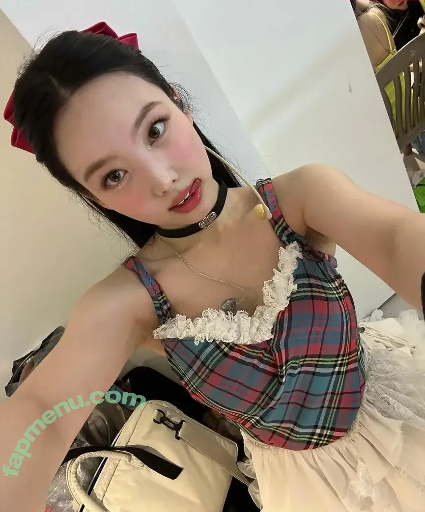 Nayeon nude photo #0023 (Im Na-yeon / nayeonyny)