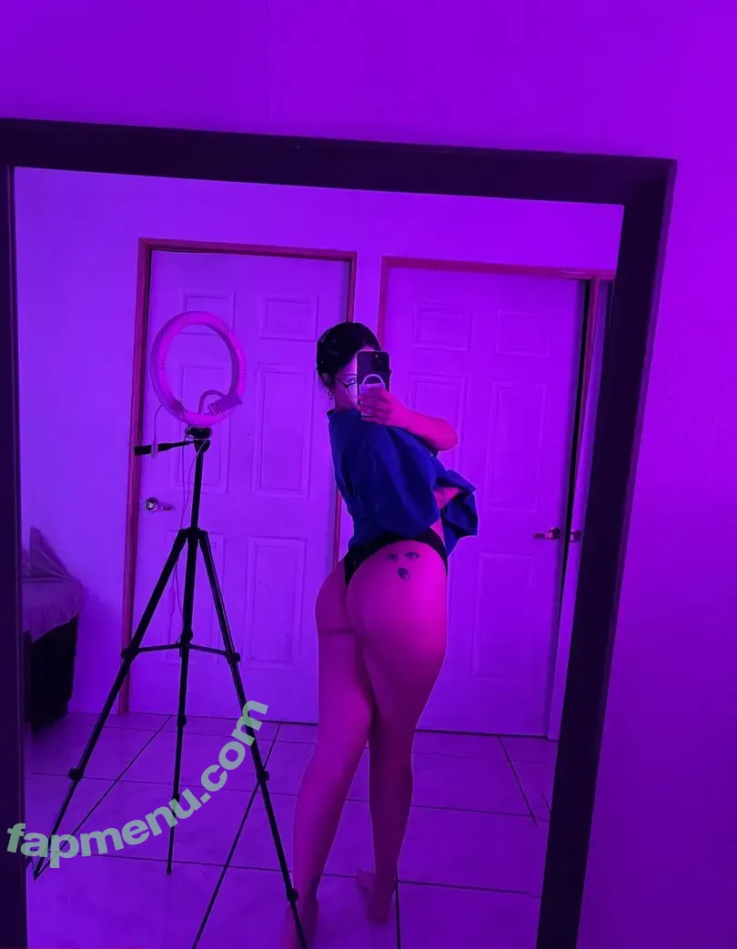 naynay.cr nude photo #0006 (naay.cr)