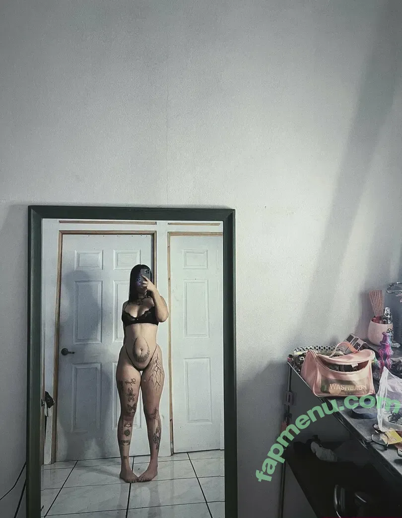 naynay.cr nude photo #0009 (naay.cr)