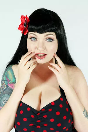 nayrusuicide / nayru_cosplay nude photo #0102