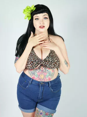 nayrusuicide / nayru_cosplay nude photo #0121