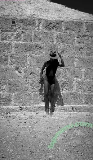 Nazan Eckes / nazaneckes nude photo #0732