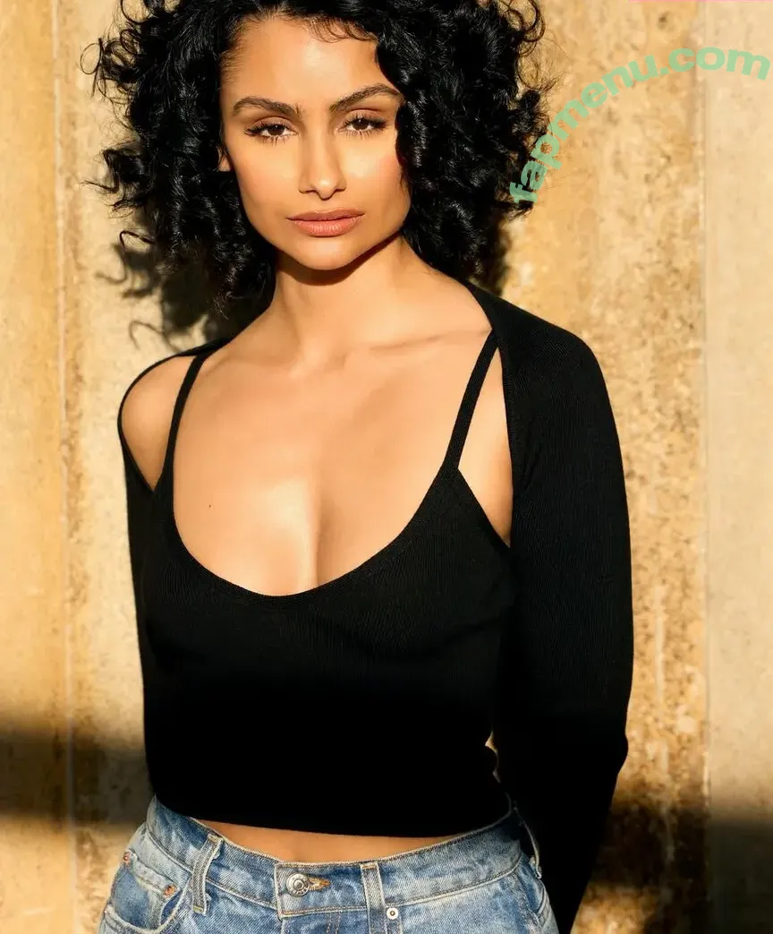 Nazanin Mandin nude photo #0008 (nazaninmandi)