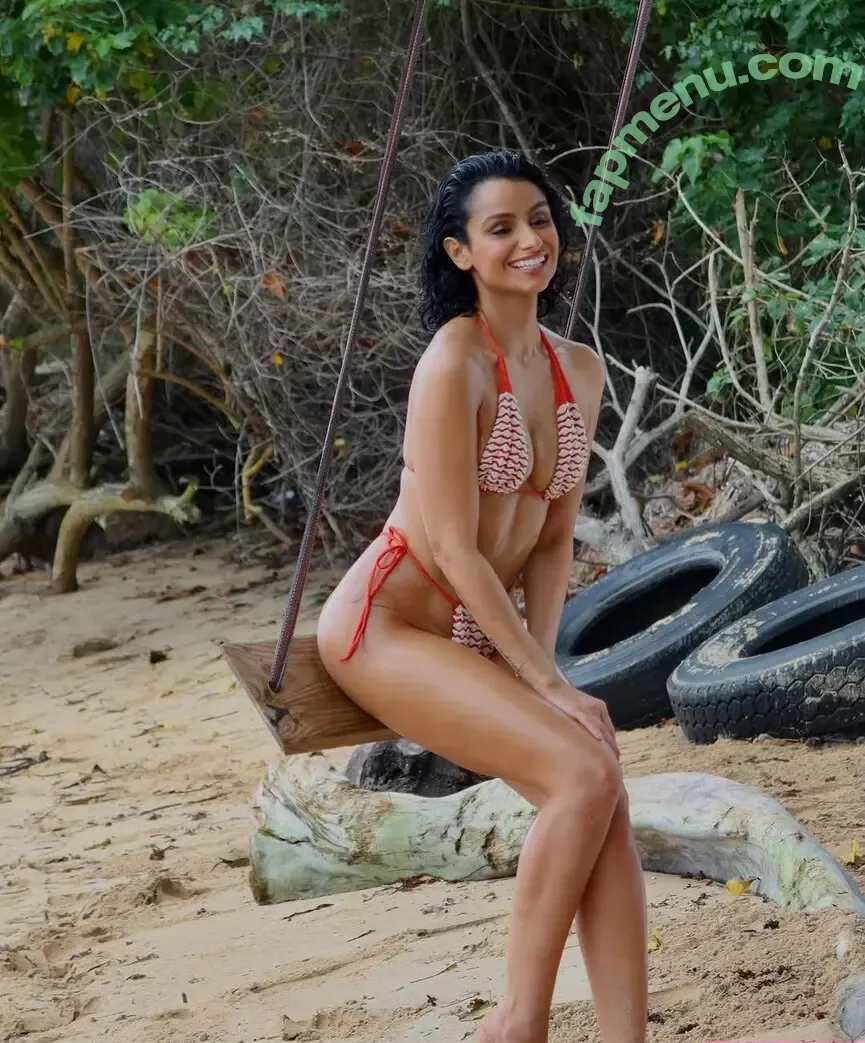 Nazanin Mandin nude photo #0013 (nazaninmandi)