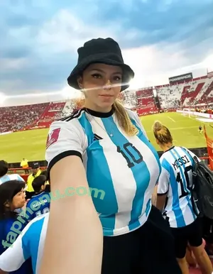 Nazarena Goetz / nazarenagoetz / nazarenagoetz 🇦🇷 nude photo #0019