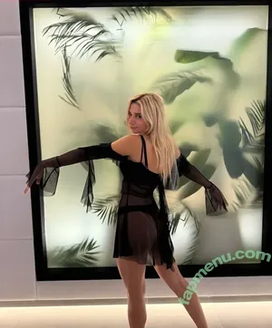 Nazlilith / ravenlylith nude photo #0023