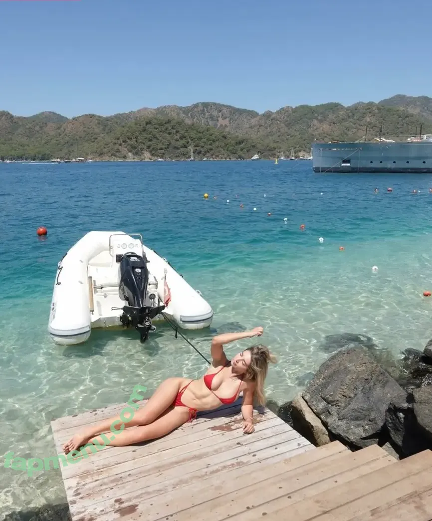 Nazlilith nude photo #0228 (ravenlylith)