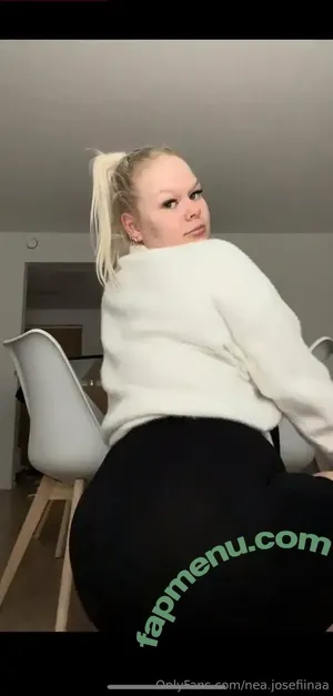  nude photo #0010