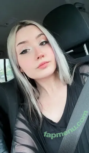  nude photo #0002