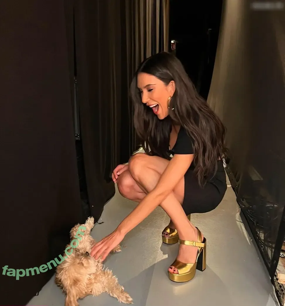 Neda Peemüller nude photo #0007 (neda.peemueller)