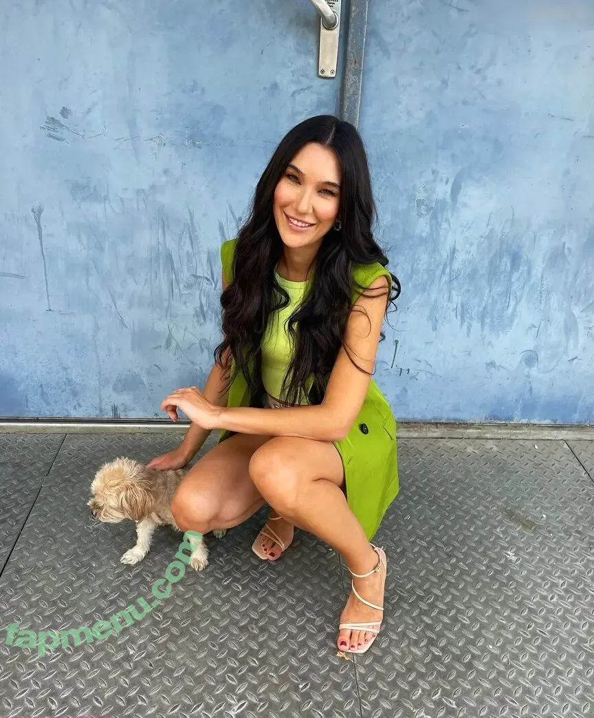 Neda Peemüller nude photo #0017 (neda.peemueller)