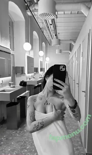 Neea Kuosmanen / neeakuosmanen nude photo #0033