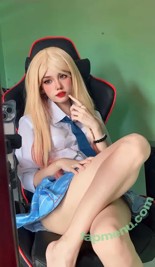 Neekosaur nude photo #0061 (Nicole Lavin Dioneda / neekosaur_)