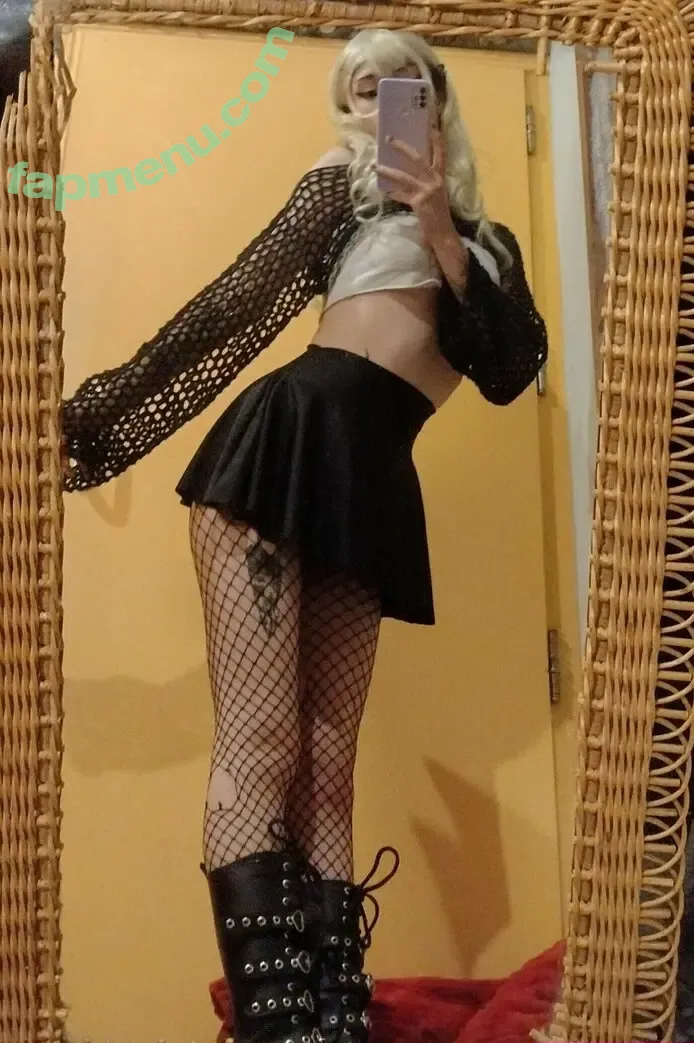 neekotine nude photo #0045 (neekotine)