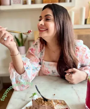 Neelam Bhanushali / neelambhanushali.official nude photo #0031