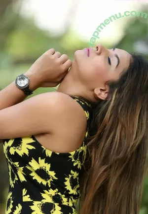 Neelam Bhanushali / neelambhanushali.official nude photo #0073