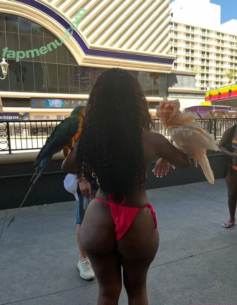 Neenah Brown nude photo #0010 (neenahbrownn)