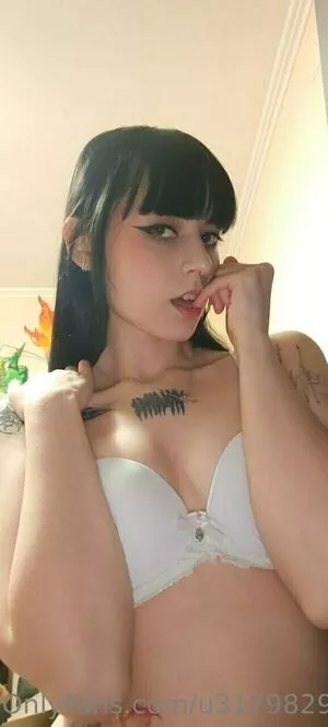 nefer_titi_xxx / nefertiti_2u nude photo #0022