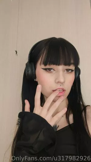 nefer_titi_xxx / nefertiti_2u nude photo #0057