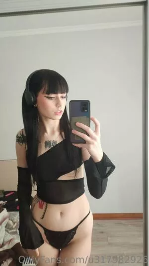 nefer_titi_xxx / nefertiti_2u nude photo #0058