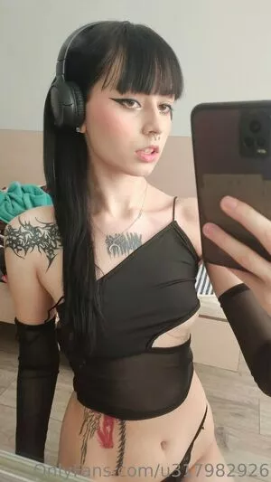 nefer_titi_xxx / nefertiti_2u nude photo #0064