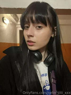 nefer_titi_xxx / nefertiti_2u nude photo #0098