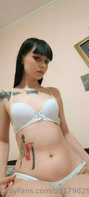 nefer_titi_xxx / nefertiti_2u nude photo #0100