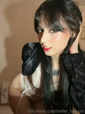 nefer_titi_xxx / nefertiti_2u nude photo #0213