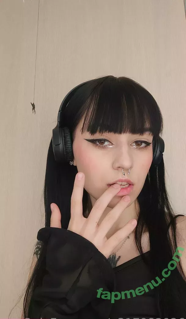 nefer_titi_xxx nude photo #0057 (nefertiti_2u)