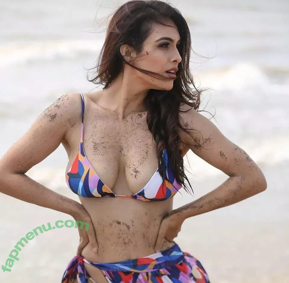 Neha Malik nude photo #0341 (Nehamalik335)