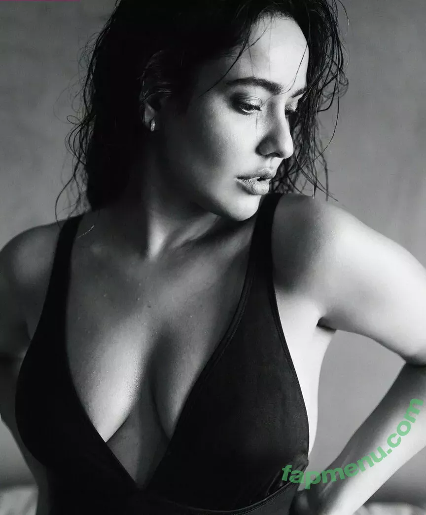 Neha Sharma nude photo #0017 (nehasharmaofficial)