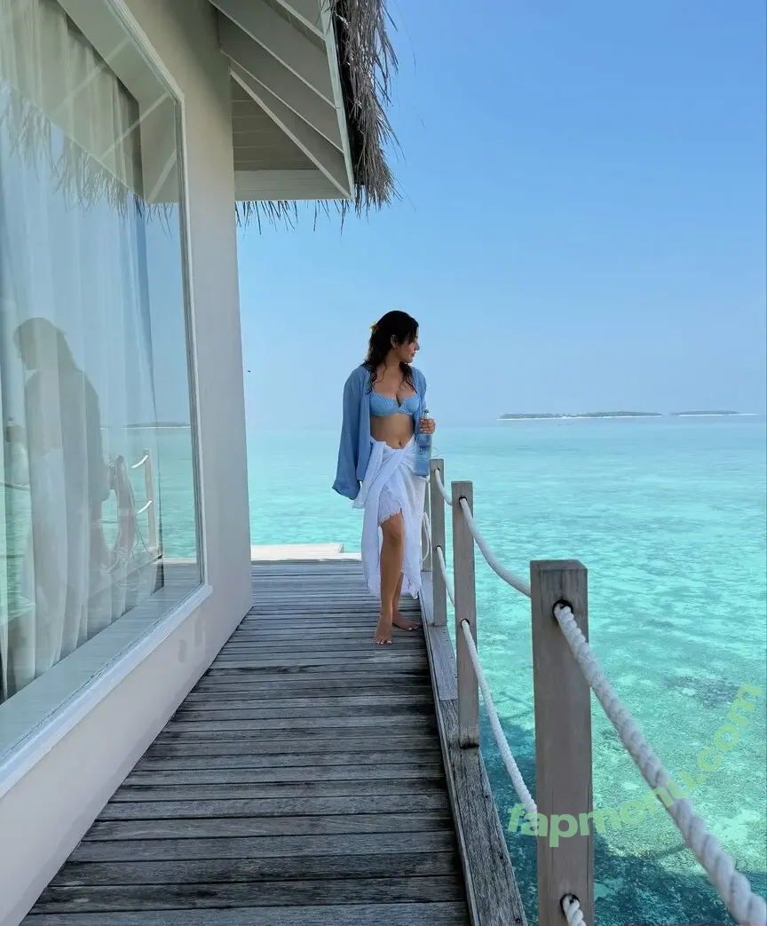 Neha Sharma nude photo #0113 (nehasharmaofficial)