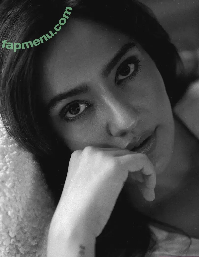 Neha Sharma nude photo #0124 (nehasharmaofficial)